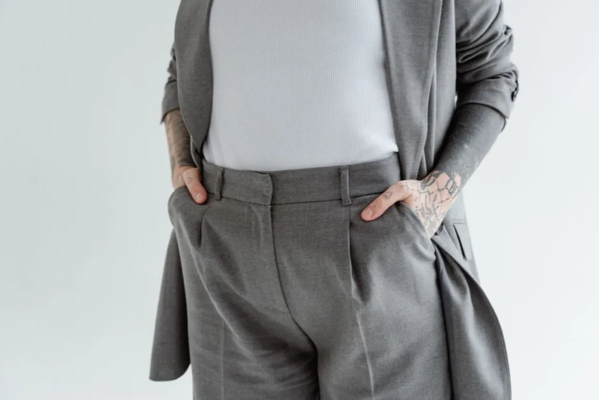 minimal outfit